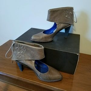 Tsubo Deba Cuffed Boots